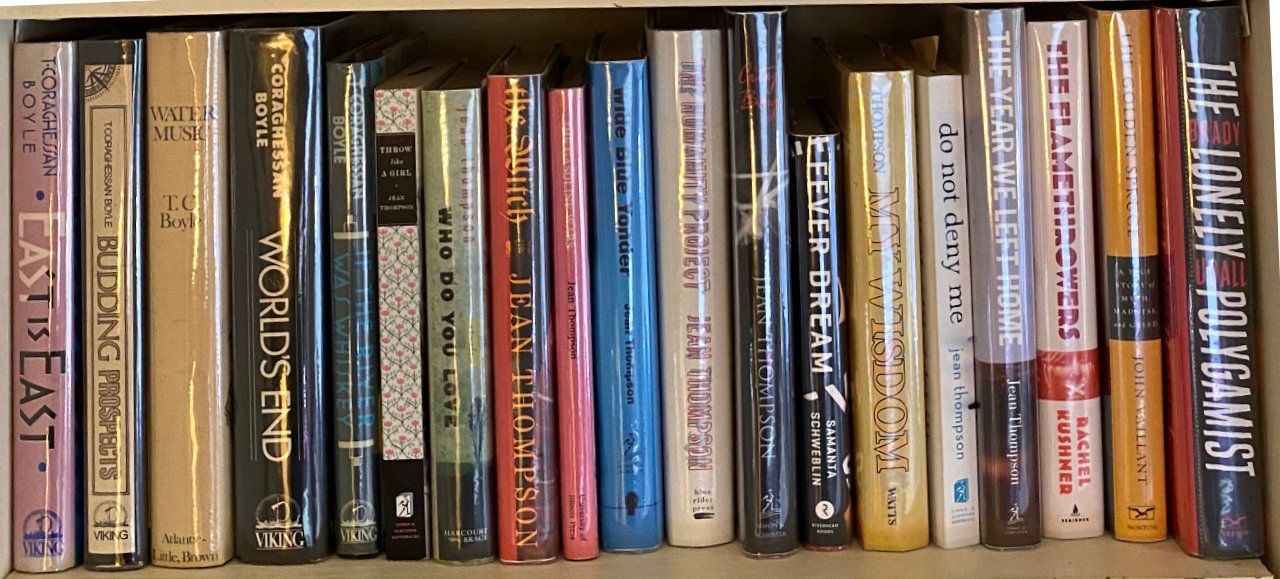 Photo of shelf D3 in the Left bookcase at Garden (bottom shelf)